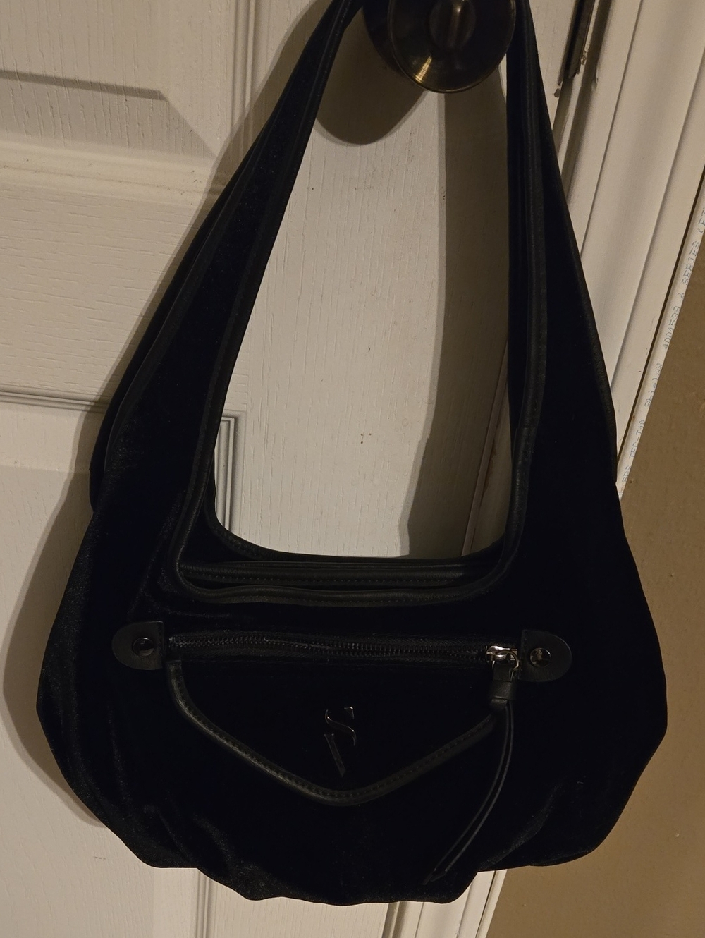 Simply Vera Vera Wang black Velvet Shoulder Bag Gunmetal Hardware